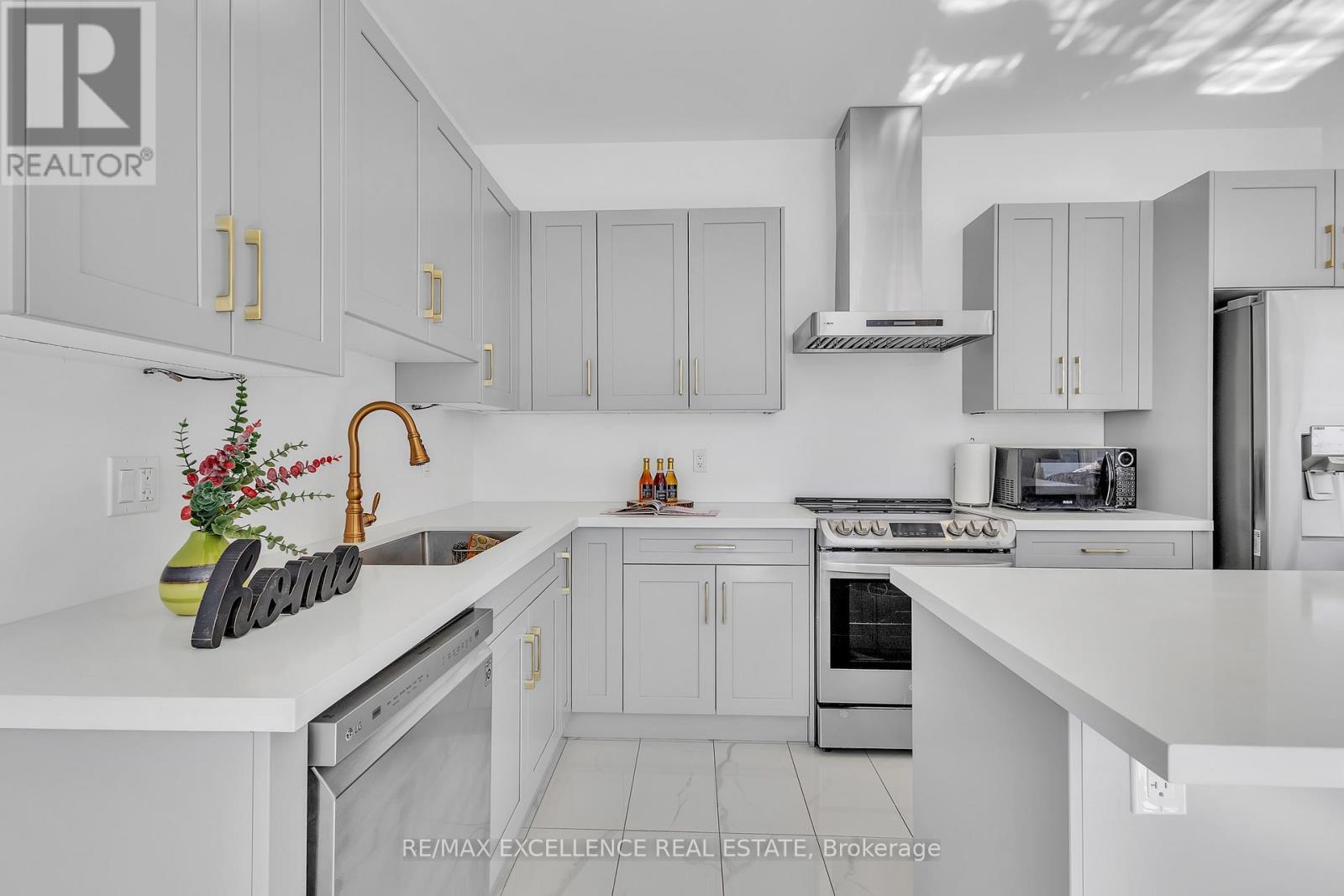 Photo 25 of 50 for 1464 Medway Park Drive