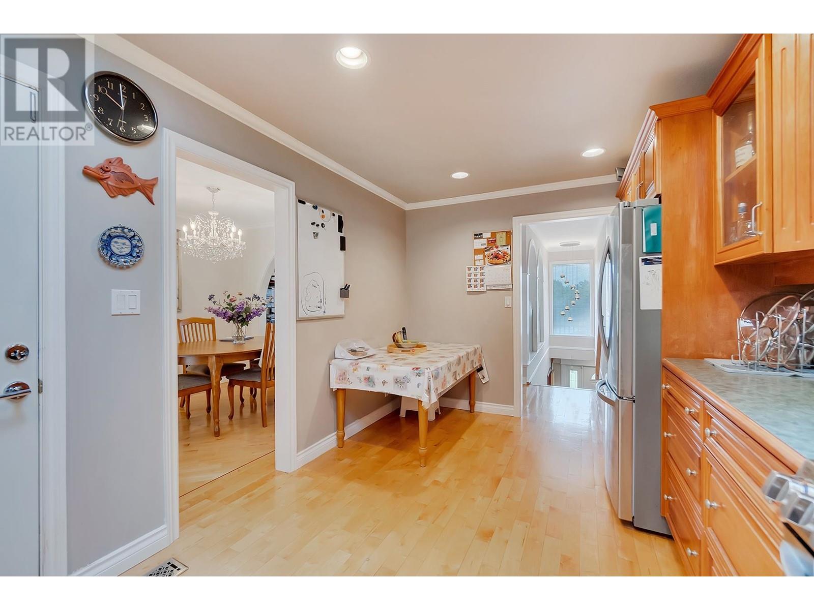 317 Gloucester Court, Coquitlam, British Columbia  V3K 5S6 - Photo 19 - R2985710