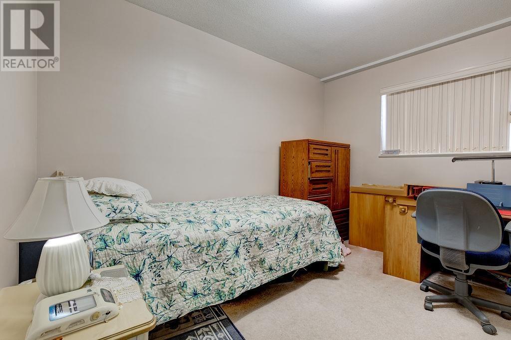 8166 11th Avenue, Burnaby, British Columbia  V3N 2N9 - Photo 13 - R2995422