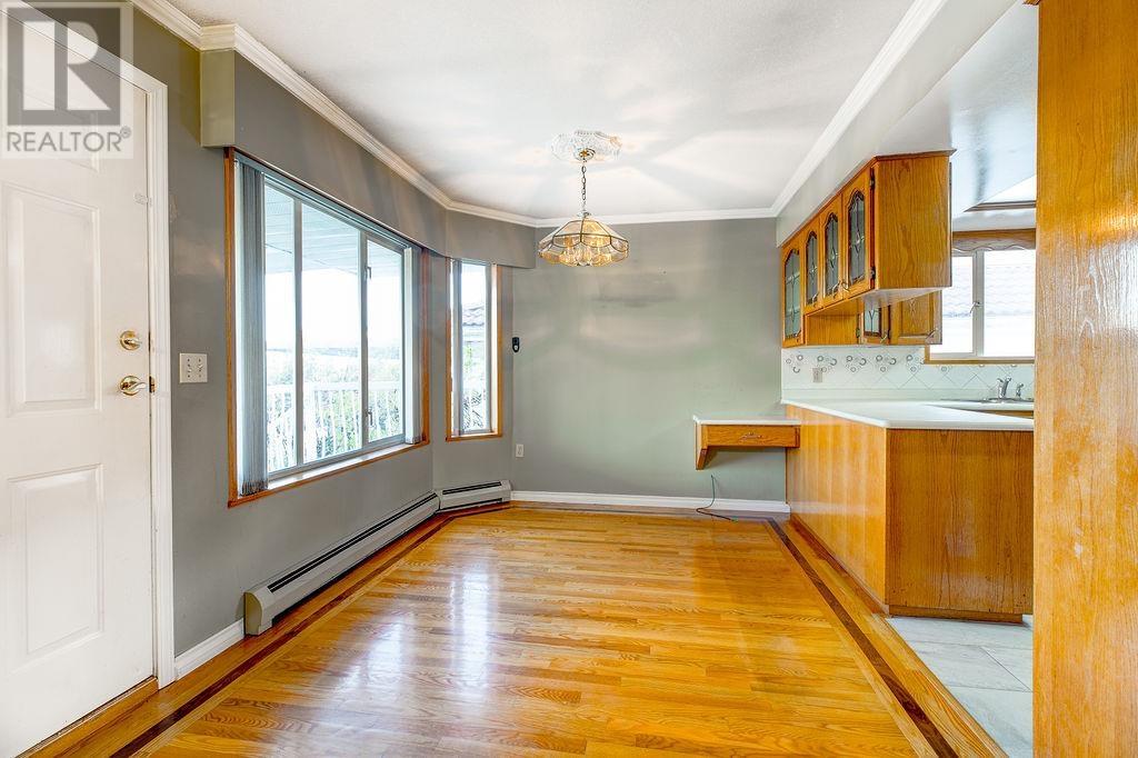 8166 11th Avenue, Burnaby, British Columbia  V3N 2N9 - Photo 9 - R2995422