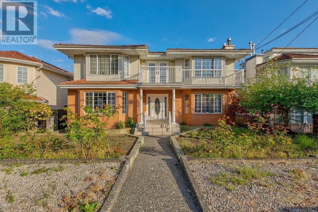 8166 11th Avenue, Burnaby, British Columbia  V3N 2N9 - Photo 1 - R2995422