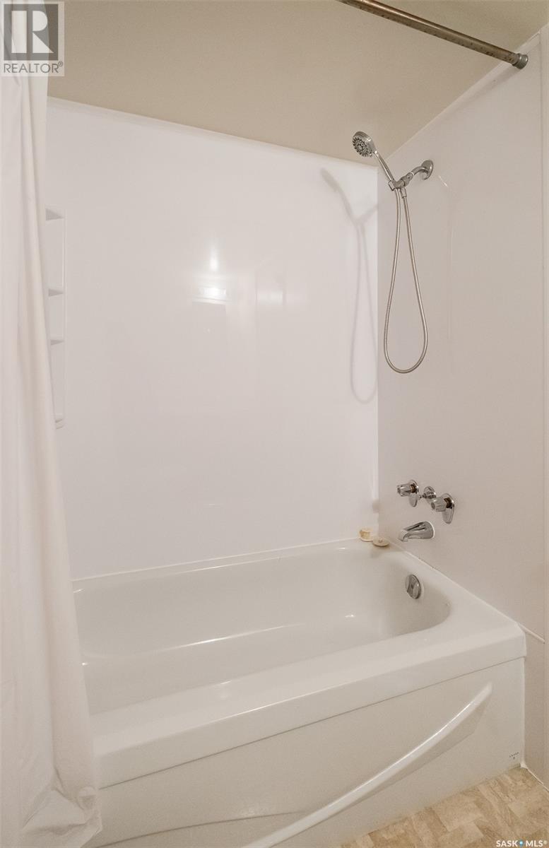 106 51 Rodenbush Drive, Regina, Saskatchewan  S4R 8C7 - Photo 16 - SK005823