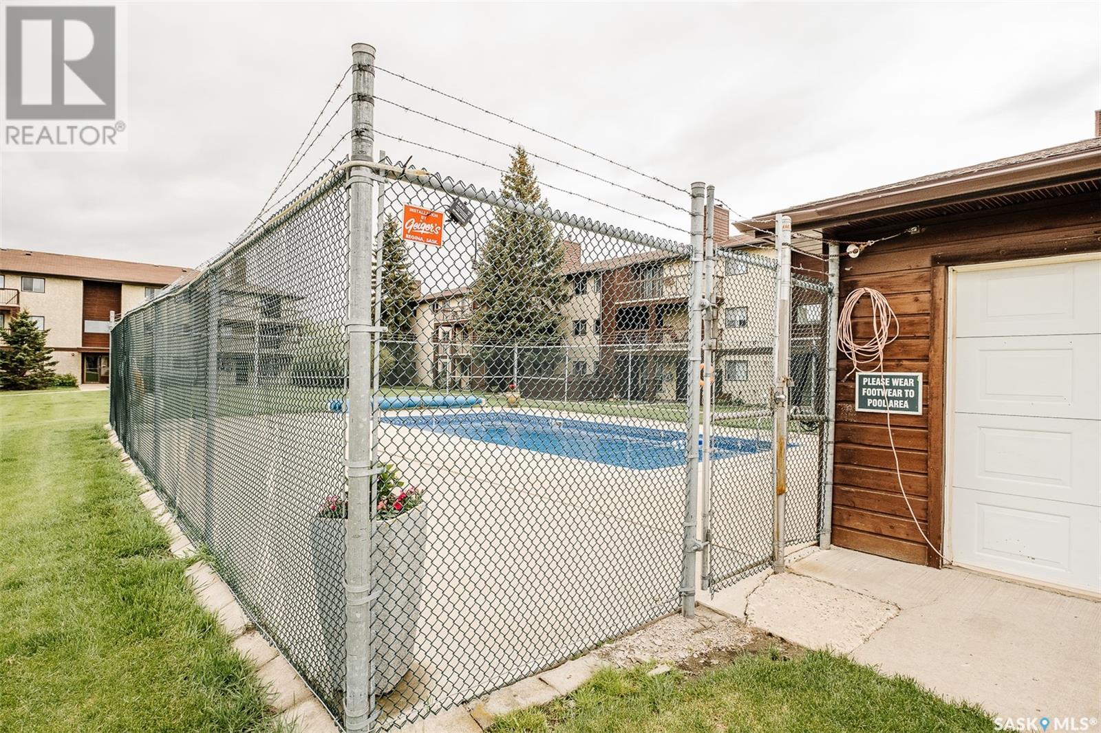 Property at 106 51 Rodenbush DRIVE image 4