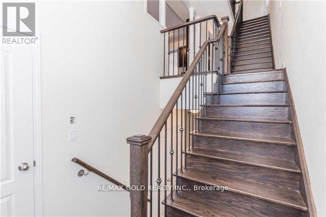 124 Inspire Boulevard, Brampton, Ontario  L6R 3X8 - Photo 3 - W12079523