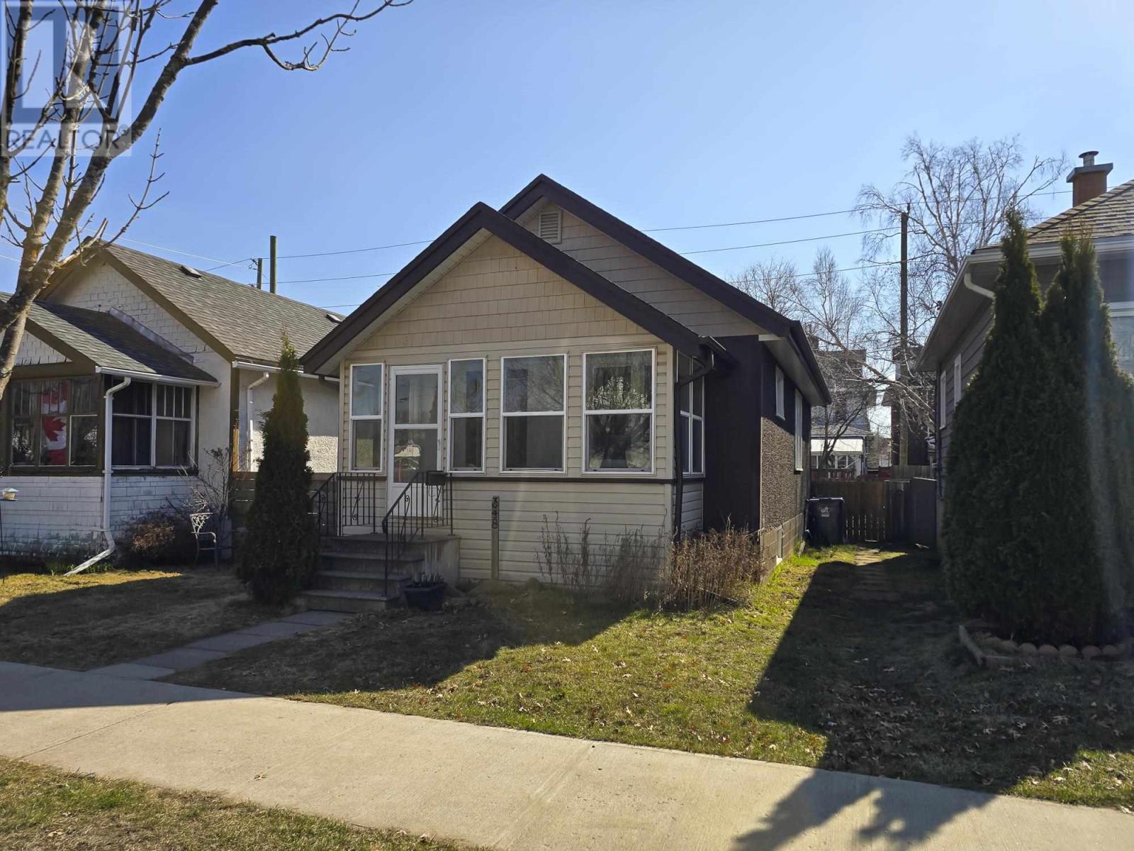 Property at 348 Archibald ST N image 1