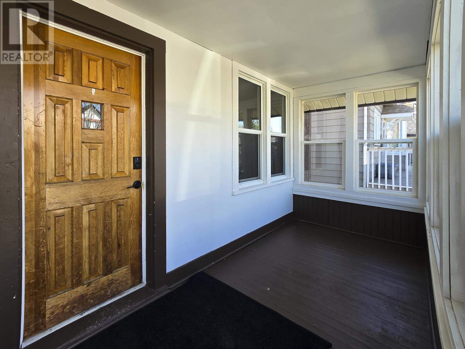 Property at 348 Archibald ST N image 2