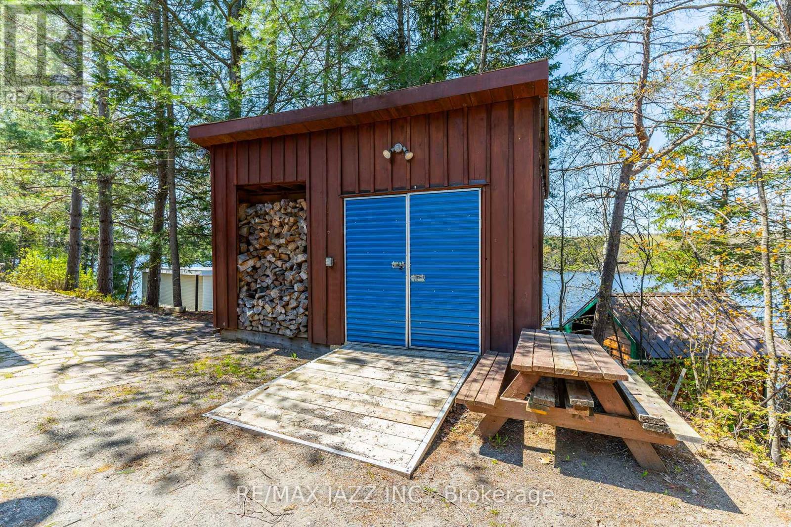 1092 Briscoe Drive, Algonquin Highlands, Ontario  K0M 1J1 - Photo 34 - X12147792