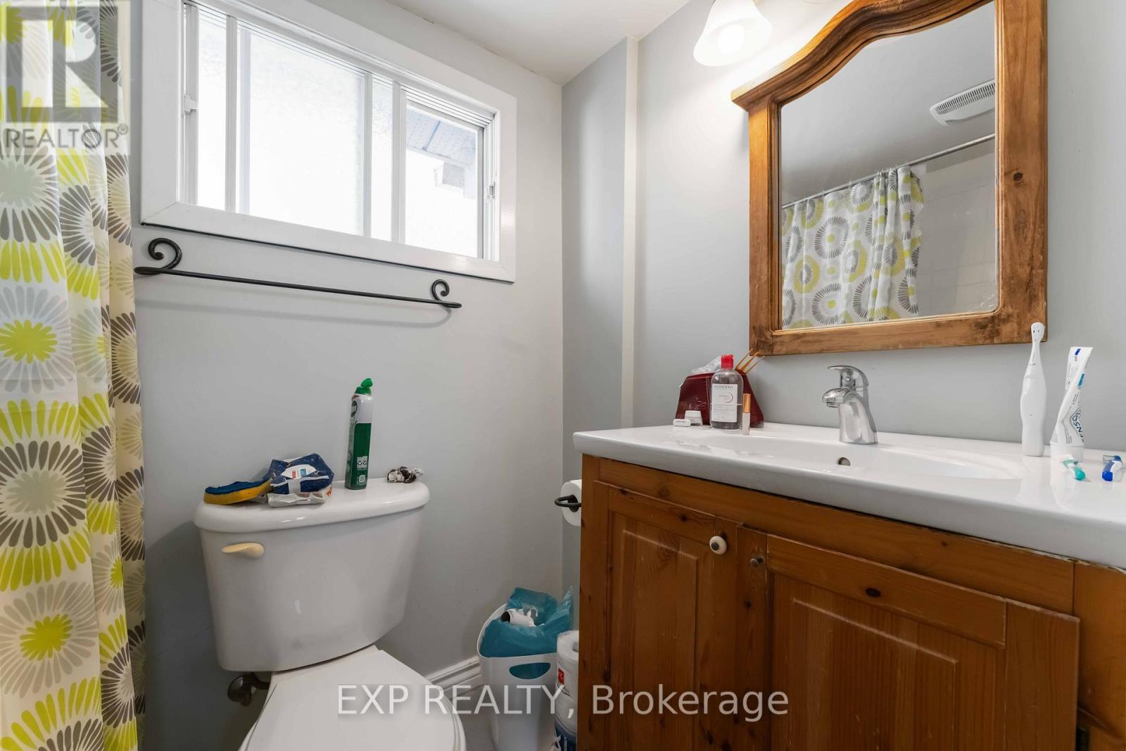 183 Augusta Street, Ottawa, Ontario  K1N 8B9 - Photo 12 - X12148060