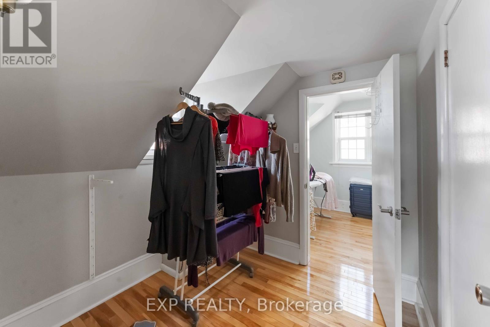 183 Augusta Street, Ottawa, Ontario  K1N 8B9 - Photo 16 - X12148060