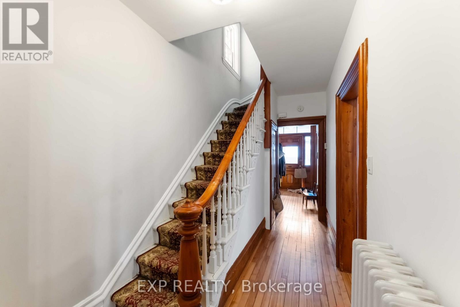 183 Augusta Street, Ottawa, Ontario  K1N 8B9 - Photo 7 - X12148060