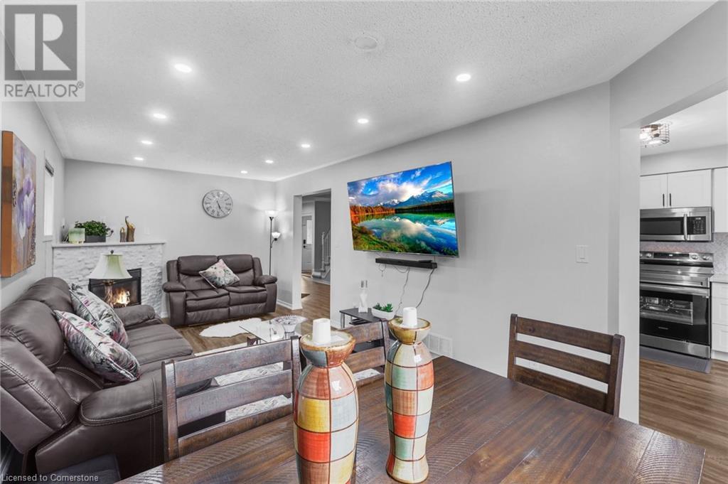 Property at 54 MARCHWOOD Crescent image 5