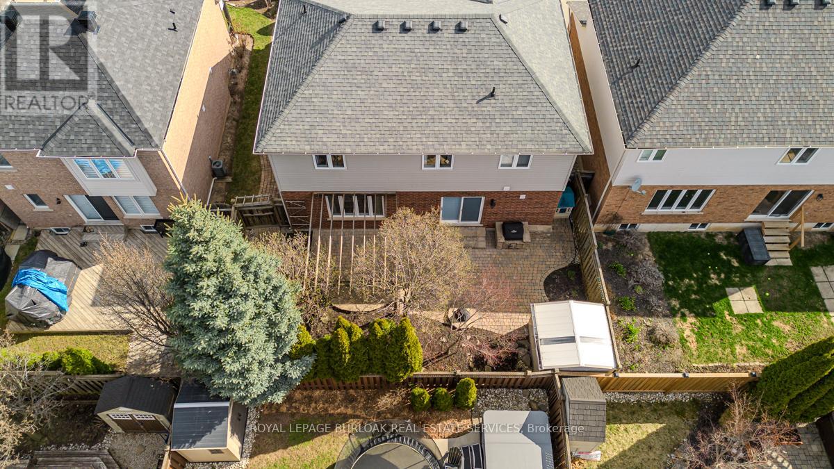 2382 Emerson Drive, Burlington, Ontario  L7L 7G6 - Photo 42 - W12102408