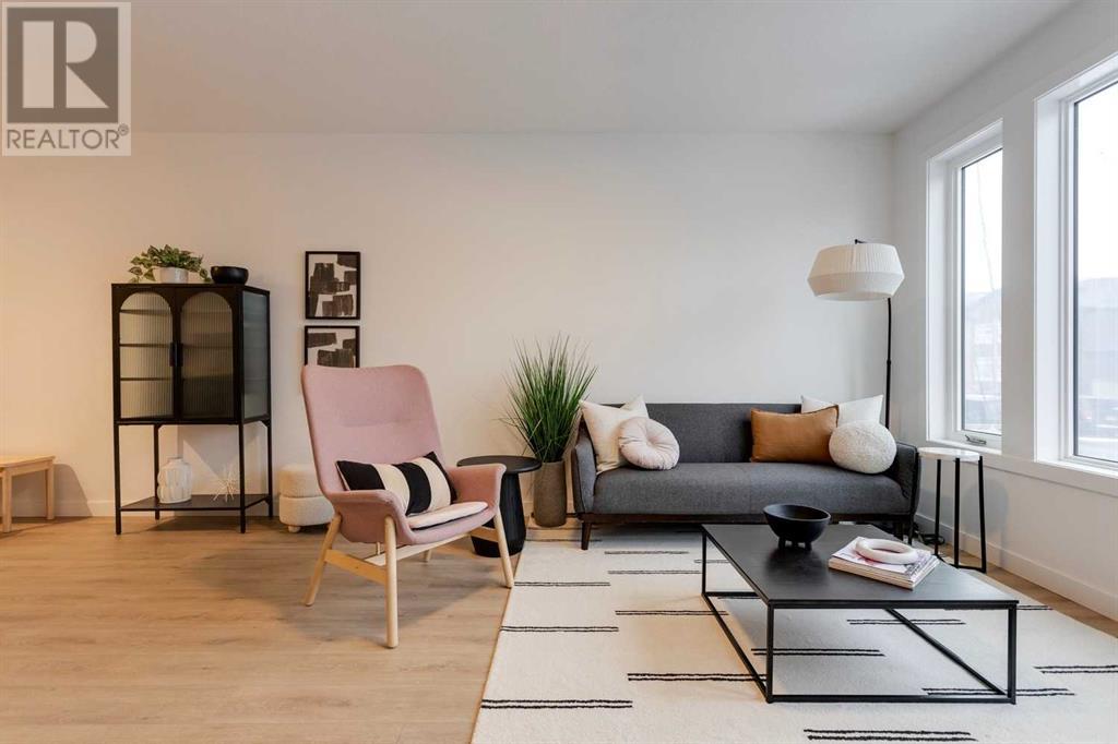 Property at 2, 4534 17 Avenue NW image 3