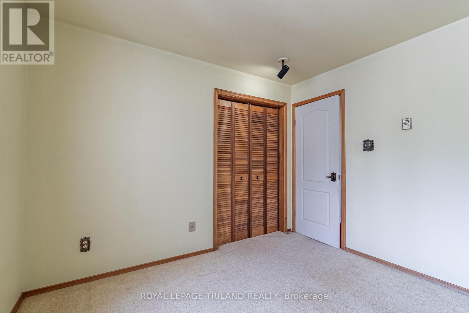 15295 Dorchester Road, Malahide, Ontario  N0L 1B0 - Photo 21 - X12147984