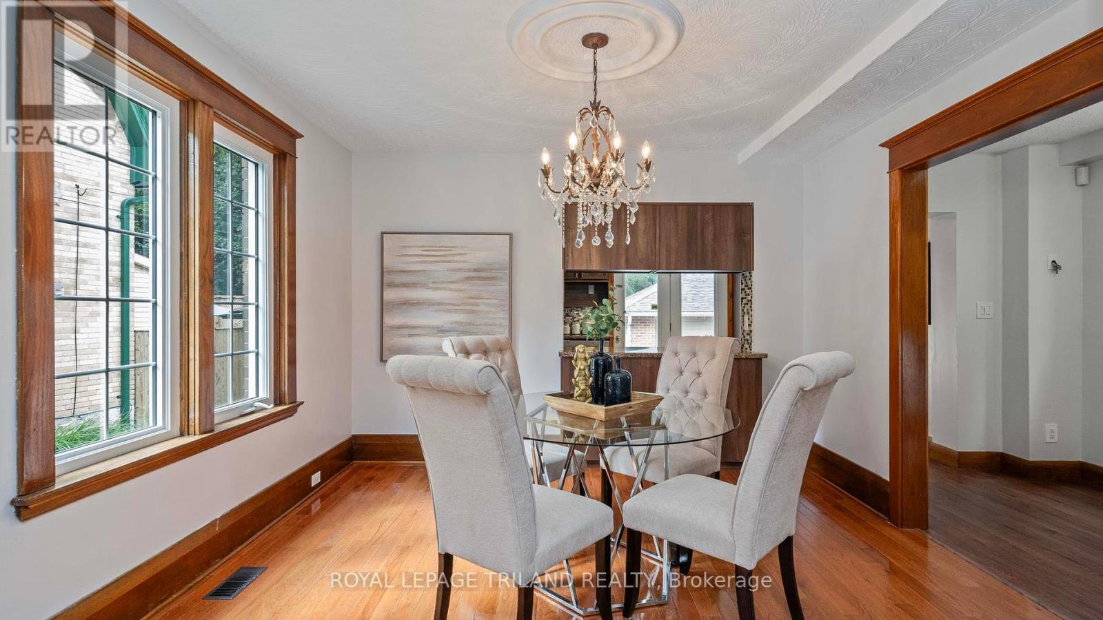 275 Ridout Street S, London South (South F), Ontario  N6C 3Y7 - Photo 8 - X12148070