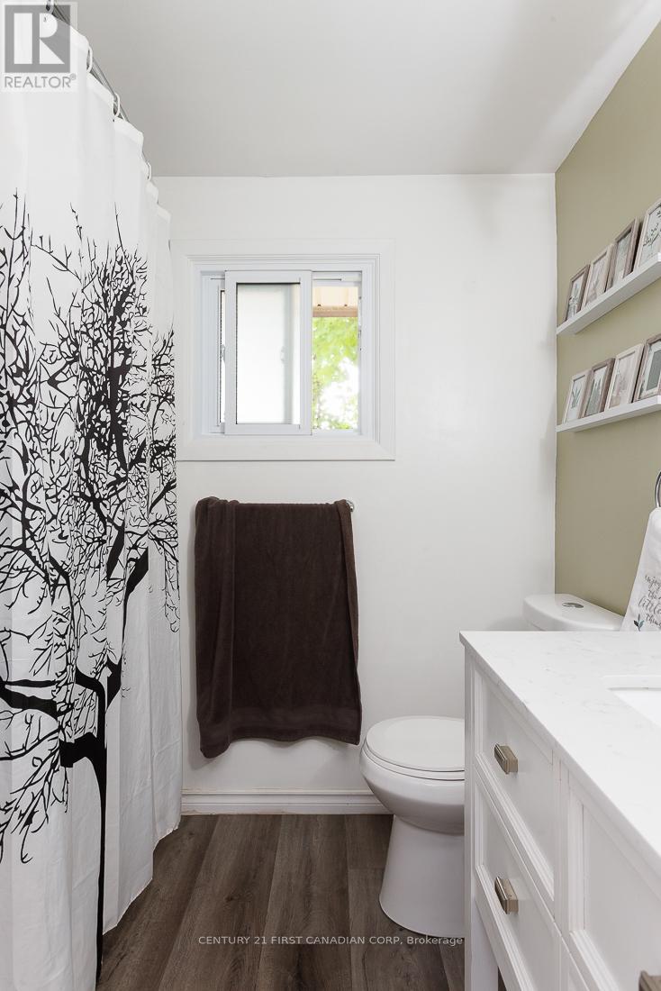 44 Sasha Crescent, London South (South X), Ontario  N6E 2M5 - Photo 15 - X12148076
