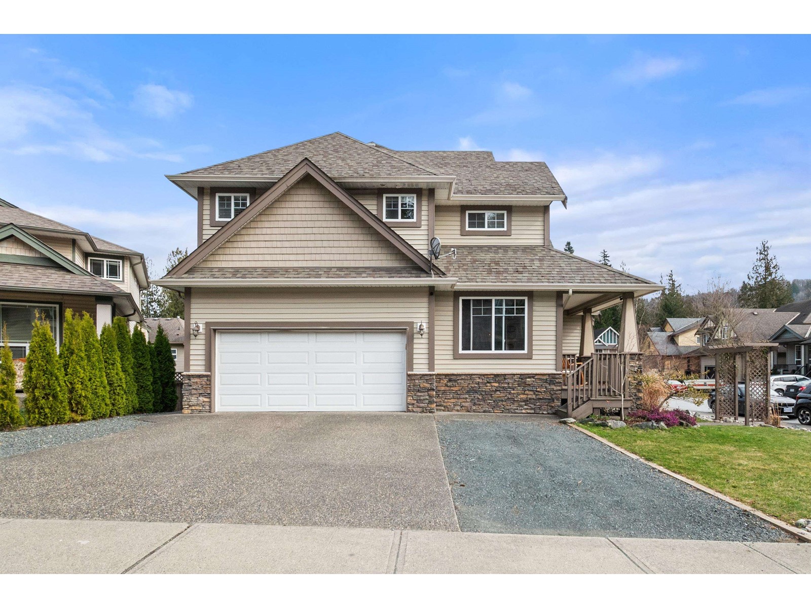 Property at 46213 KERMODE CRESCENT image 2
