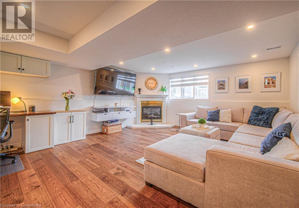 210 Misty Court, Kitchener, Ontario  N2B 3V4 - Photo 16 - 40727526