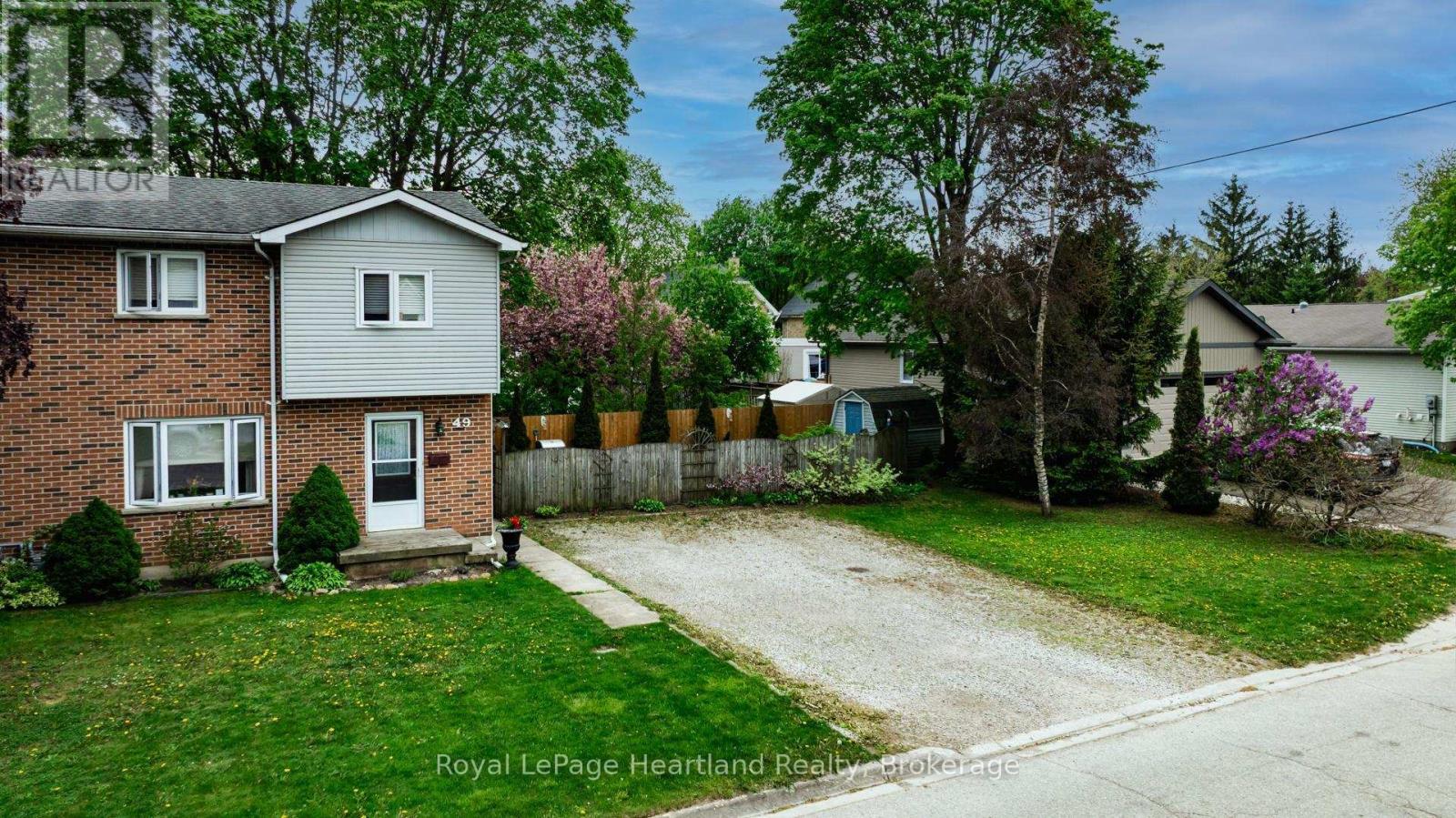 49 Wellington Street W, South Huron, Ontario  N0M 1S2 - Photo 36 - X12148022