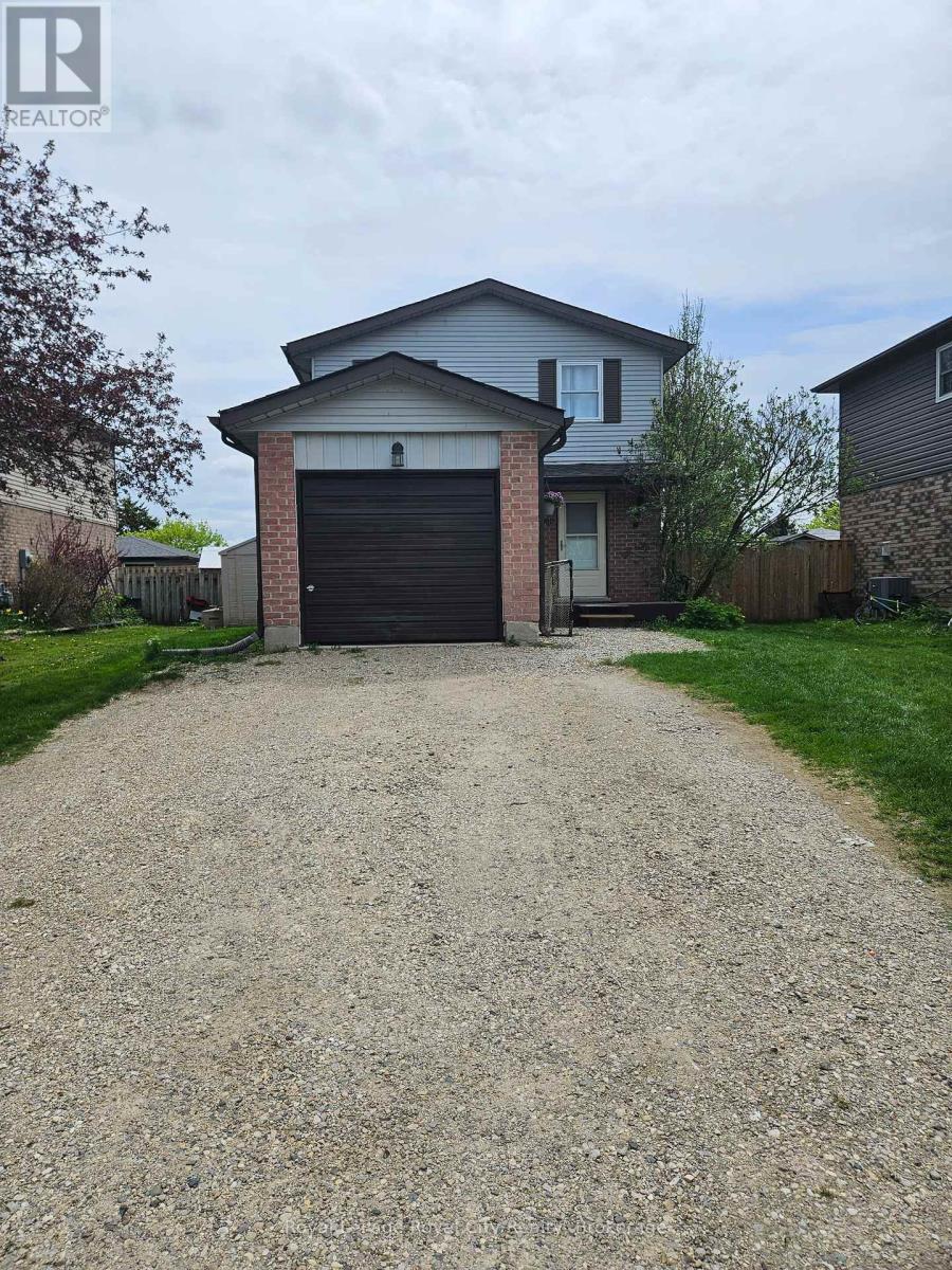 Property at 300 STORNOWAY DRIVE image 1