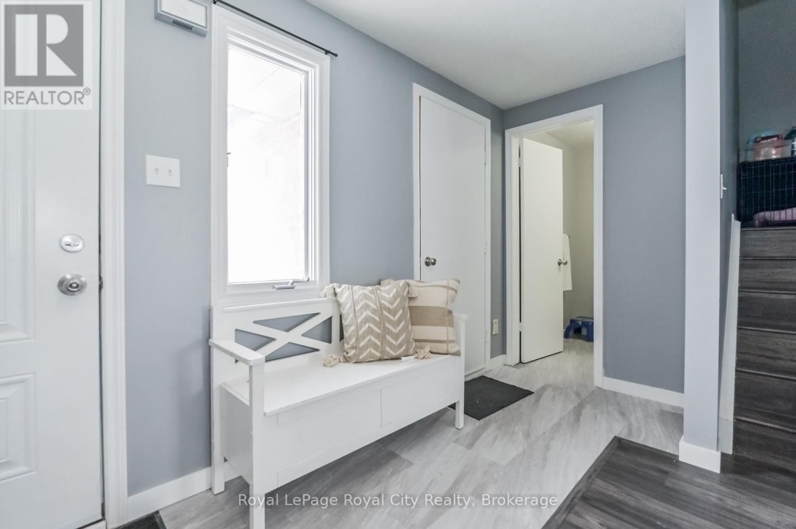 300 Stornoway Drive, Centre Wellington, Ontario  N1M 3K6 - Photo 11 - X12148026