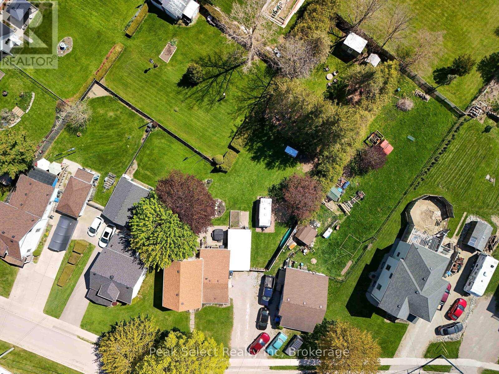 204 Victoria Street S, St. Marys, Ontario  N4X 1A4 - Photo 32 - X12148088