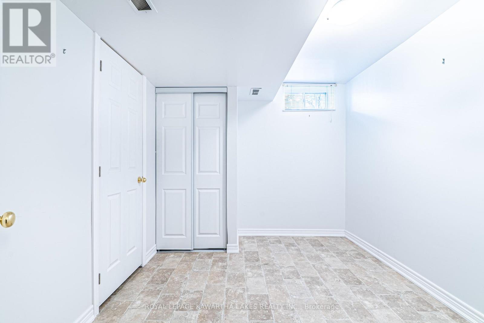 83 Lori Boulevard, Kawartha Lakes, Ontario  K9V 6V7 - Photo 32 - X12147974