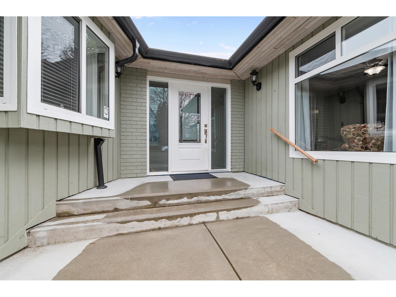 Property at 45298 LAZENBY ROAD image 3