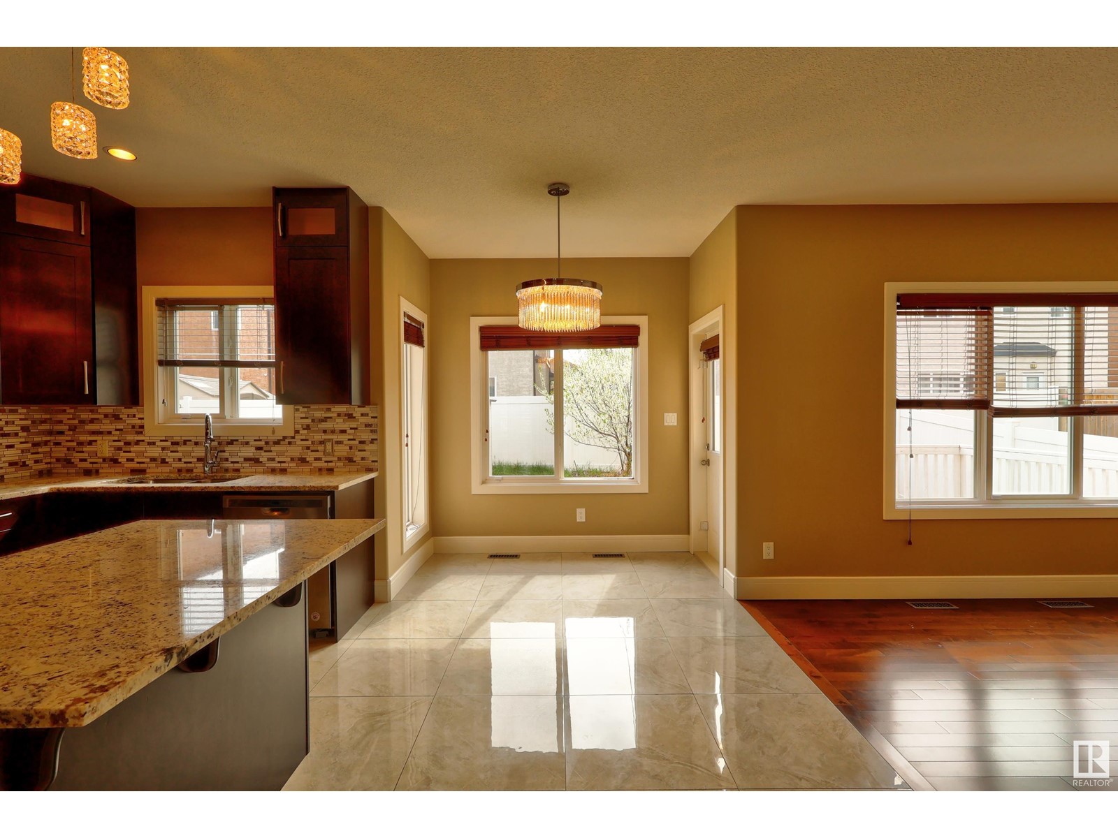 Property at 16737 62 ST NW image 3