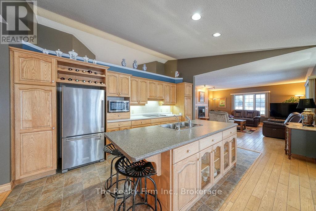 716173 18th Line, Blandford-Blenheim, Ontario  N0J 1M0 - Photo 33 - X12148015