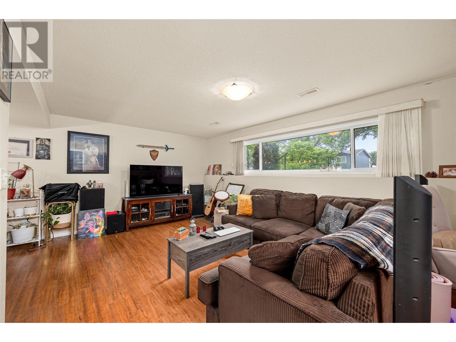980 Thompson Road, Kelowna, British Columbia  V1X 3X1 - Photo 28 - 10347522