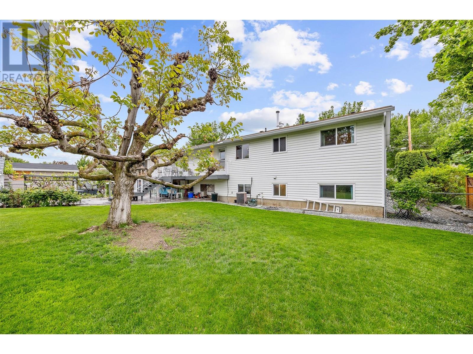 980 Thompson Road, Kelowna, British Columbia  V1X 3X1 - Photo 42 - 10347522