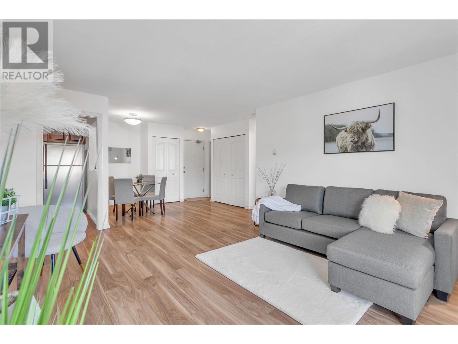 3160 De Montreuil Court Unit# 401, Kelowna, British Columbia  V1W 3W3 - Photo 2 - 10347390