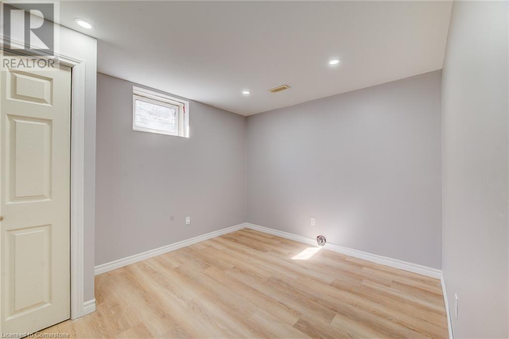 144 Udvari Crescent, Kitchener, Ontario  N2N 3P6 - Photo 24 - 40728799