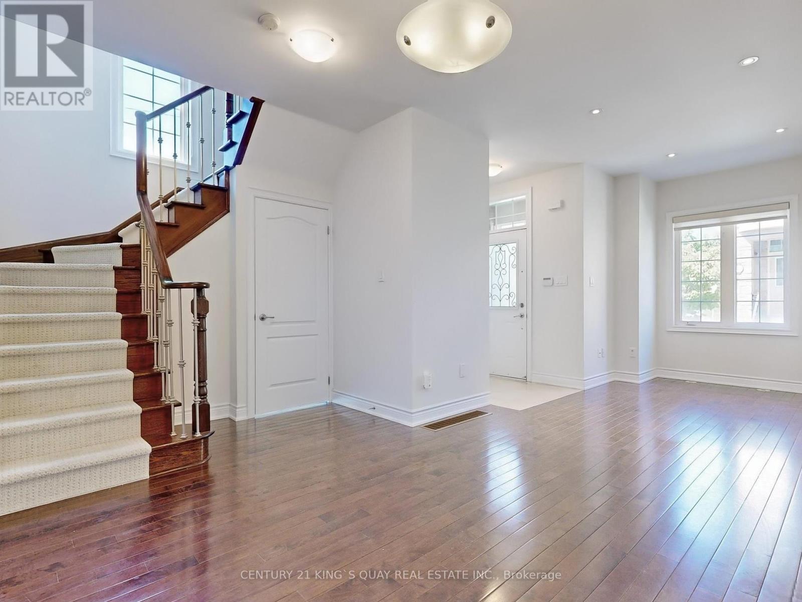 Property at 21 FLOOK LANE image 5