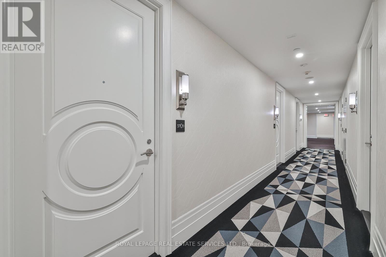 3709 - 88 Blue Jays Way, Toronto, Ontario  M5V 0L7 - Photo 36 - C12147925