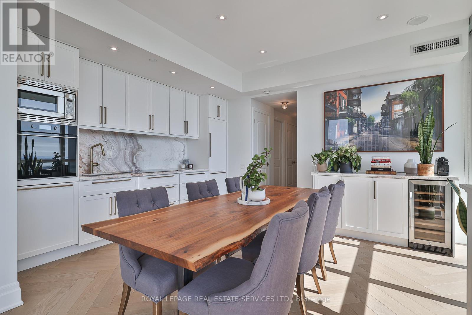 3709 - 88 Blue Jays Way, Toronto, Ontario  M5V 0L7 - Photo 7 - C12147925