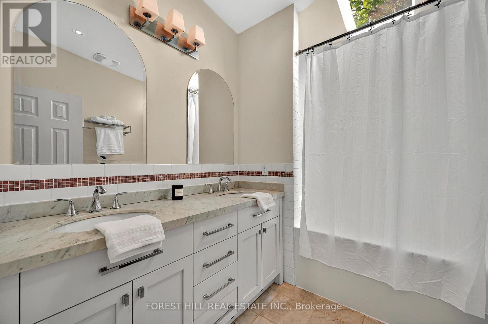 49 Arlstan Drive, Toronto, Ontario  M3H 4W1 - Photo 23 - C12147955