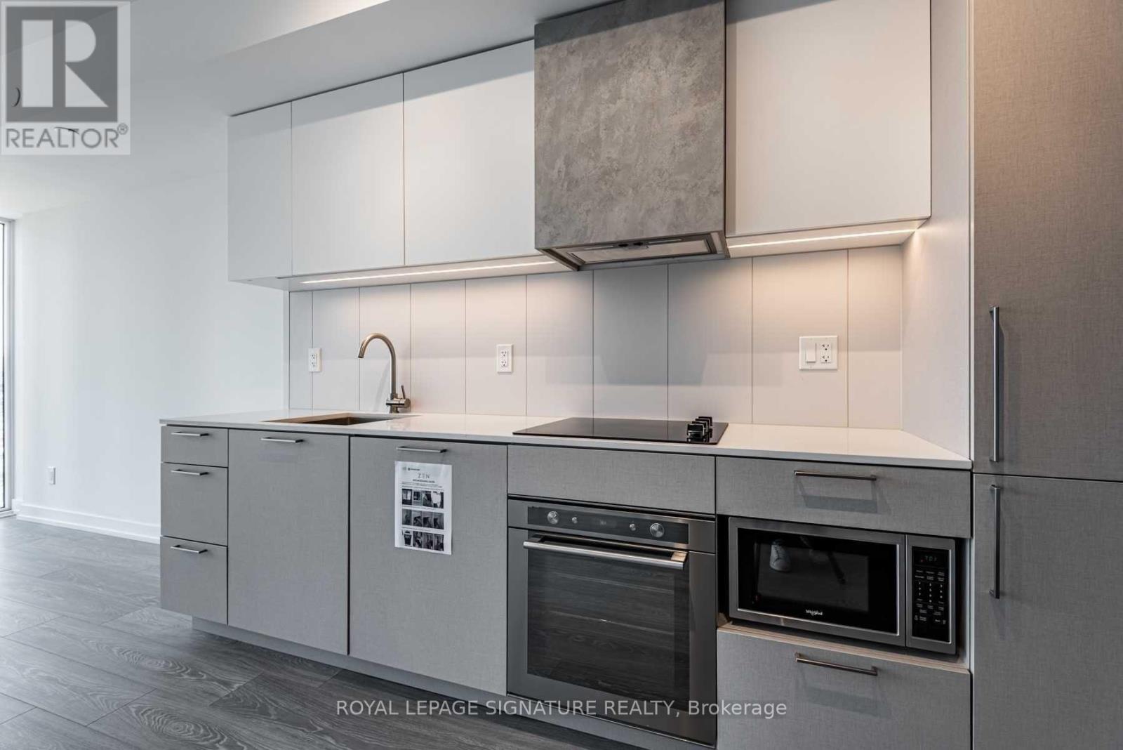 915 - 19 WESTERN BATTERY ROAD, toronto (niagara), Ontario