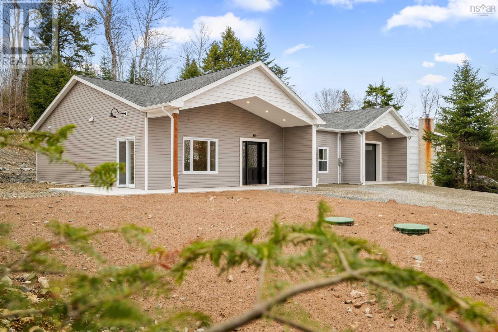 Property at 61 Arbor Hill image 2
