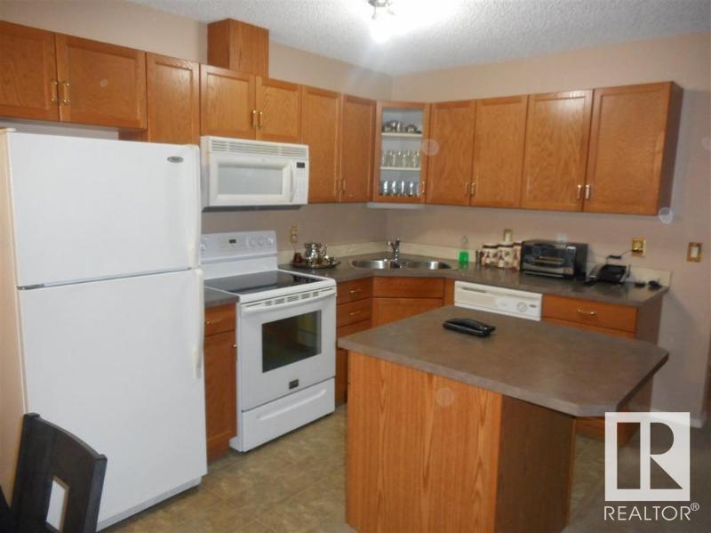 Property at #138 16311 95 ST NW image 3