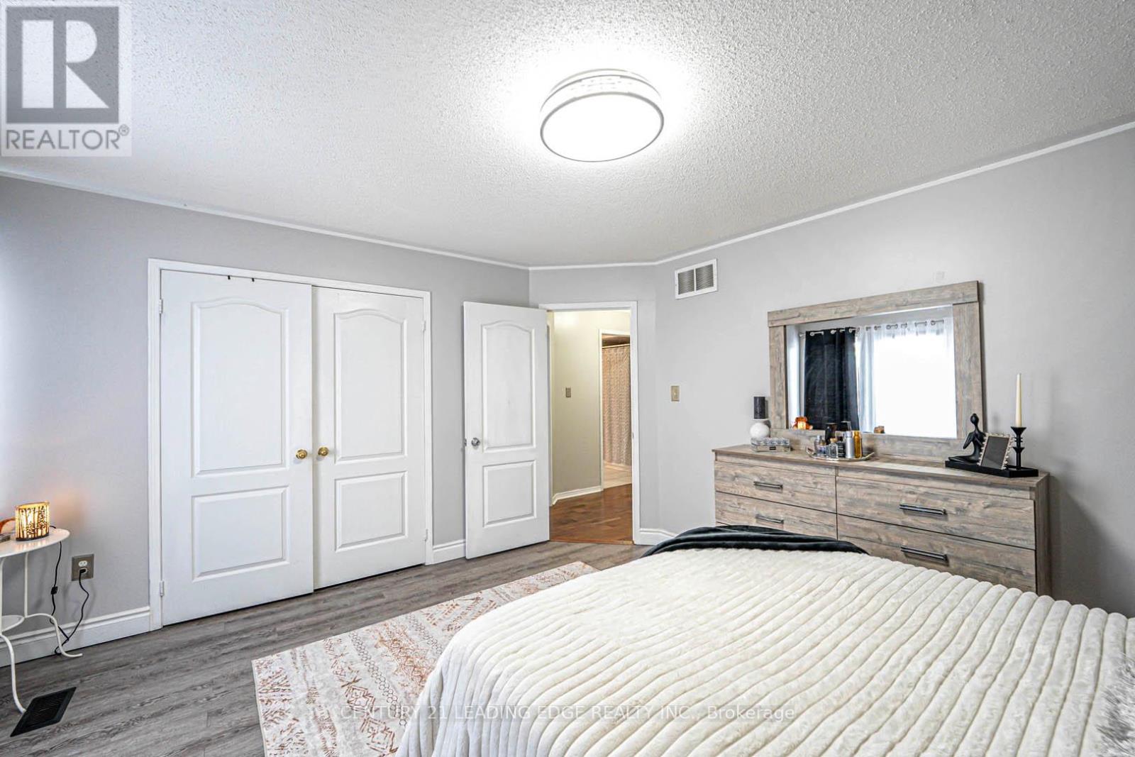 145 Woodbine Place, Oshawa, Ontario  L1L 1C5 - Photo 26 - E12147934