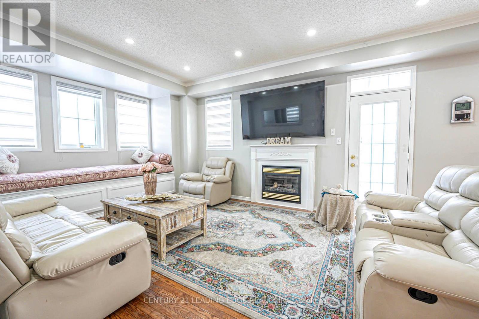 145 Woodbine Place, Oshawa, Ontario  L1L 1C5 - Photo 9 - E12147934