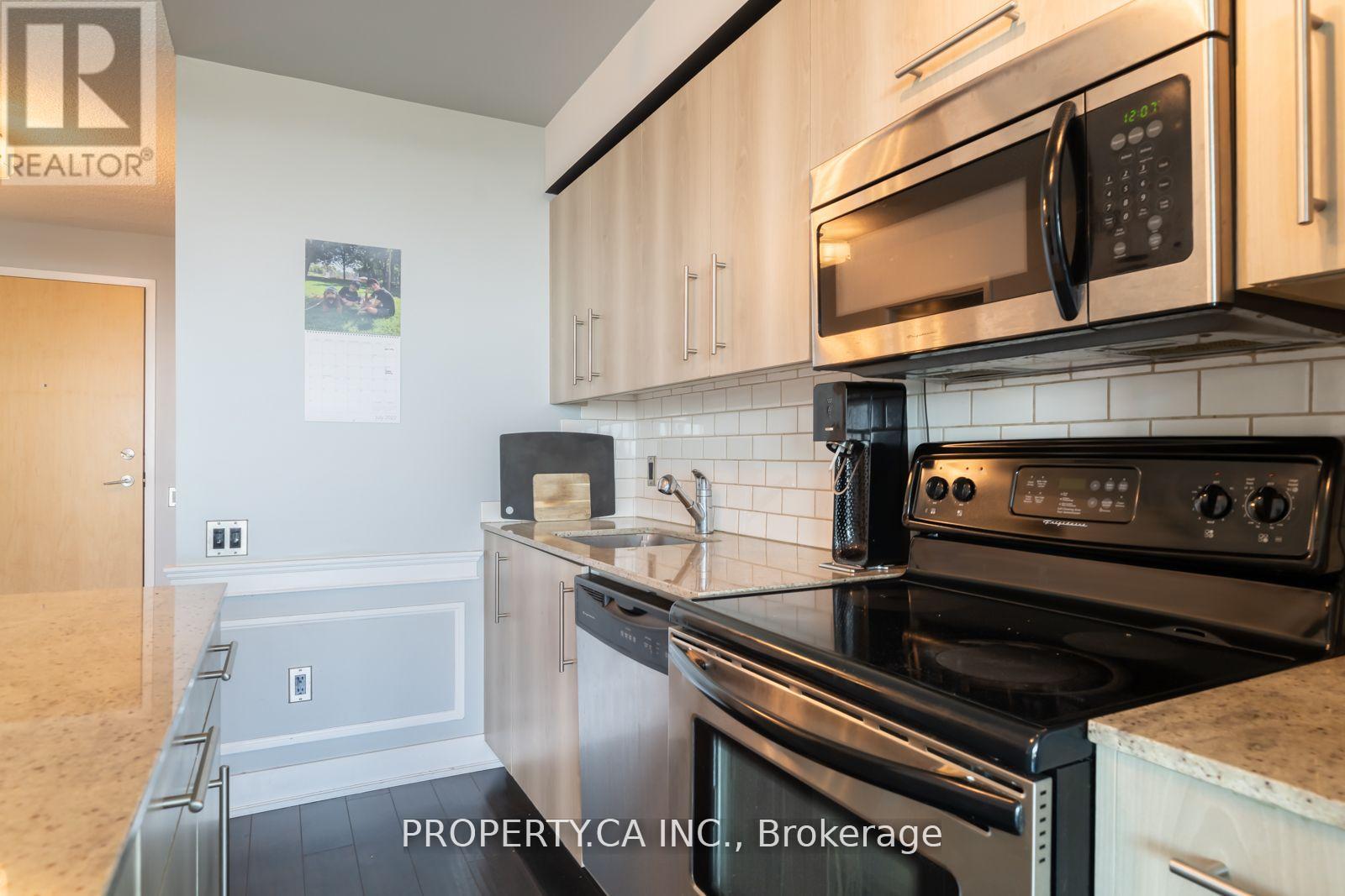 1705 - 1048 Broadview Avenue, Toronto, Ontario  M4K 2B8 - Photo 4 - E12147966