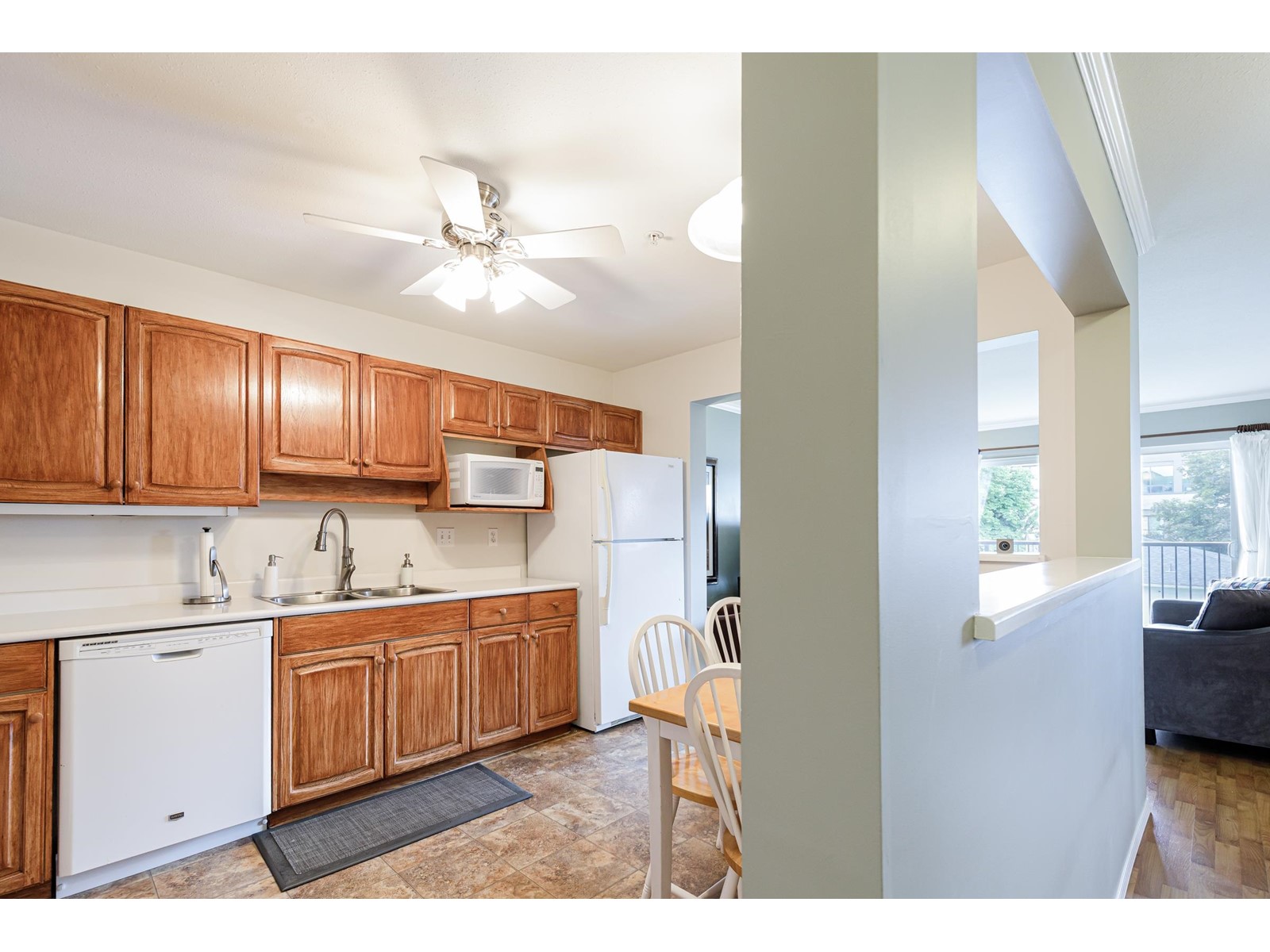 205 32044 Old Yale Road, Abbotsford, British Columbia  V2T 2C9 - Photo 6 - R3002440