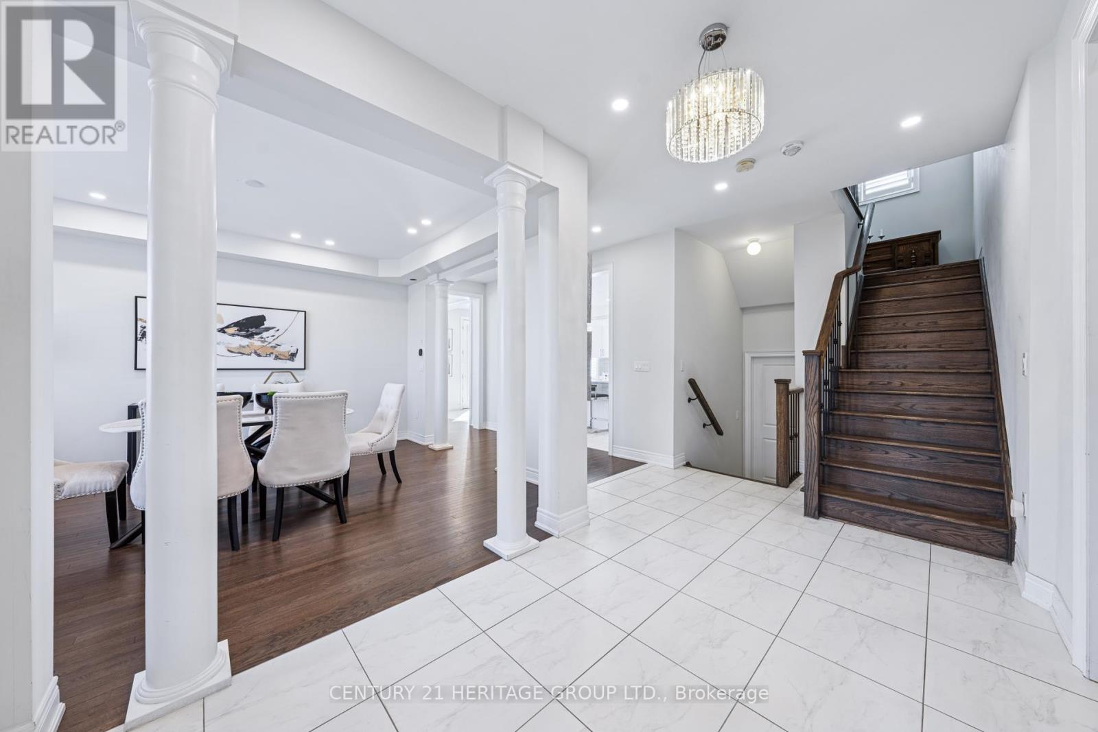 501 Mcgregor Farm Trail, Newmarket, Ontario  L3X 0H7 - Photo 7 - N12147923