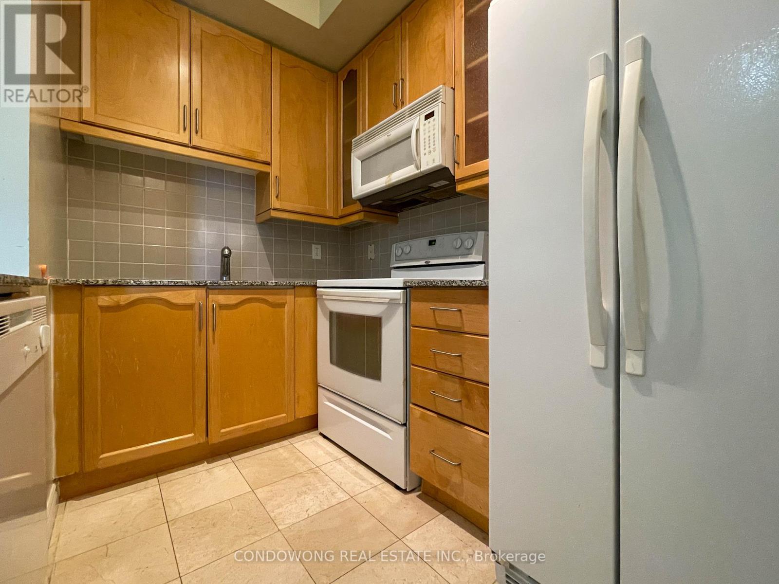 1101 - 60 Byng Avenue, Toronto (Willowdale East), Ontario  M2N 7K3 - Photo 12 - C12148025