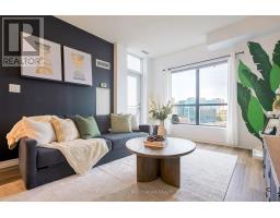 915 - 120 DALLIMORE CIRCLE, Toronto, Ontario