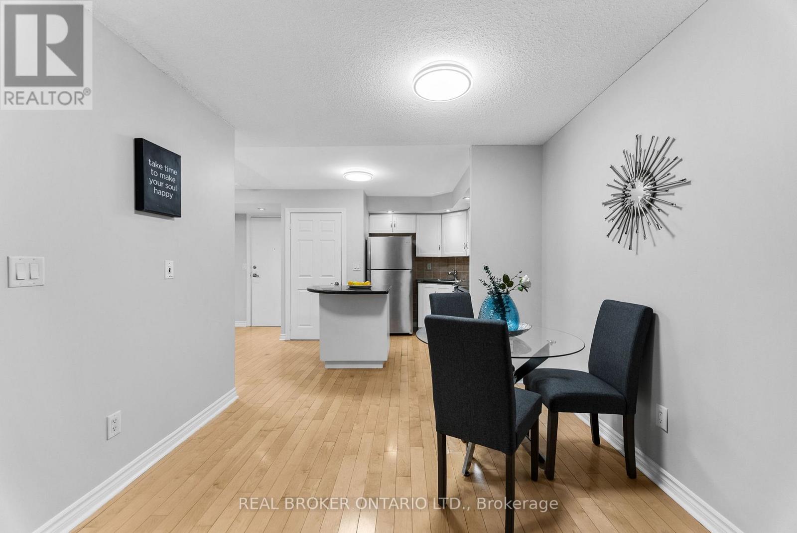1227 - 250 Wellington Street, Toronto, Ontario  M5V 3P6 - Photo 14 - C12148085