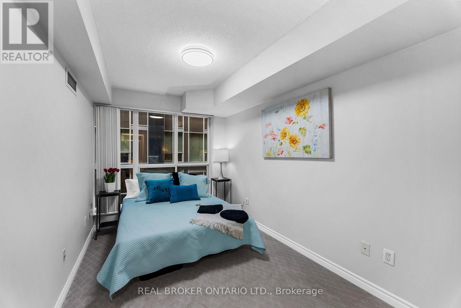 1227 - 250 Wellington Street, Toronto, Ontario  M5V 3P6 - Photo 18 - C12148085